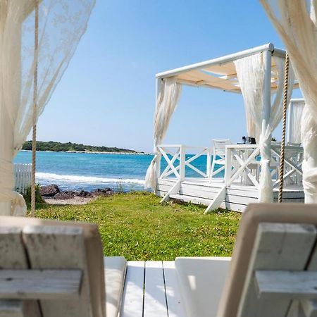 Neptune Sea House - Beachfront Agios Spyridon (Corfu) Exterior foto